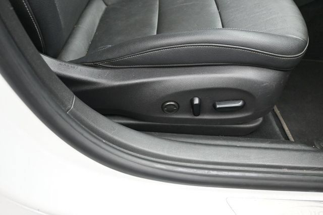Used 2018 Buick Regal Essence w/ Driver Confidence Package #1 AWD/4WD image 13