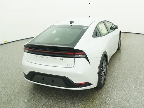 New 2026 Toyota Prius XLE image 35