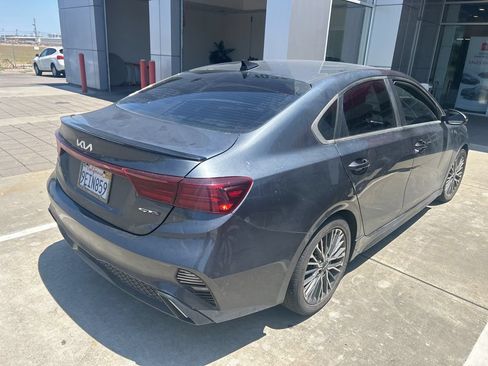 Used 2023 Kia Forte GT-Line w/ GT-Line Premium Package FWD image 4