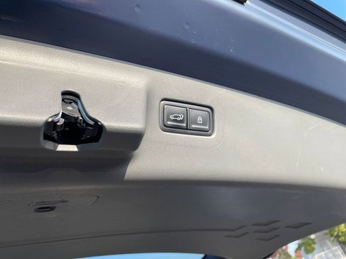 Used 2025 Hyundai Santa Fe SEL image 21