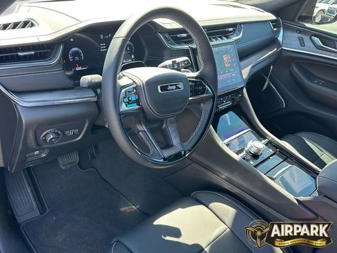New 2025 Jeep Grand Cherokee Overland w/ Adv Protech Group III AWD/4WD image 14