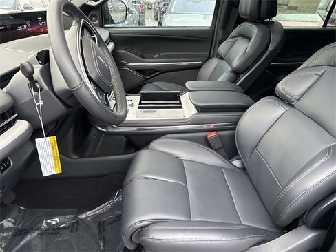 New 2025 Lincoln Navigator L Reserve w/ Jet Appearance Package image 23