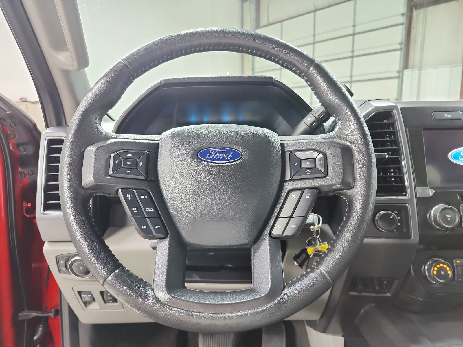 Used 2020 Ford F150 XLT w/ Equipment Group 302A Luxury AWD/4WD image 22