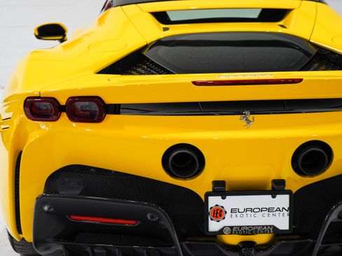 Used 2021 Ferrari SF90 Stradale AWD/4WD image 34