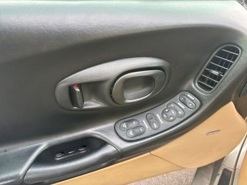 Used 2002 Chevrolet Corvette Convertible w/ Preferred Equipment Group2 image 14