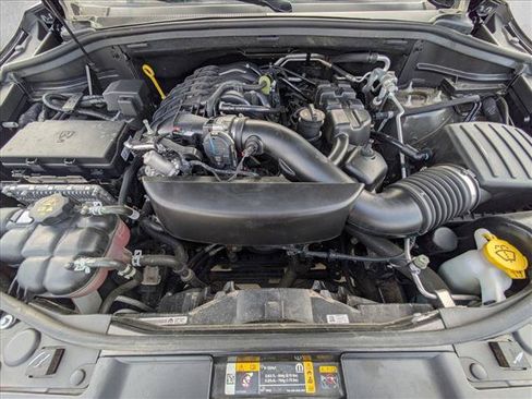Used 2024 Dodge Durango GT RWD image 23