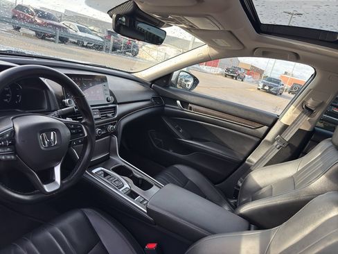Used 2022 Honda Accord Touring image 25