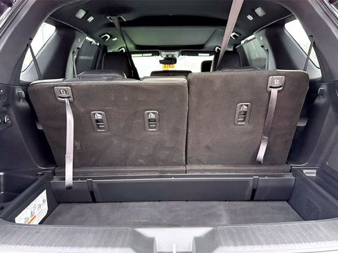 Used 2025 Honda Pilot Black Edition image 8