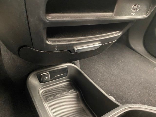 Used 2026 Chrysler Pacifica Select FWD image 24