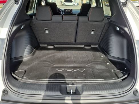 Used 2024 Honda HR-V Sport image 32