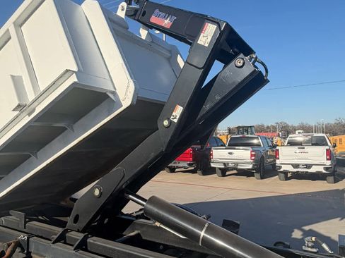 Used 2022 RAM 5500 Tradesman w/ Safety Group image 3