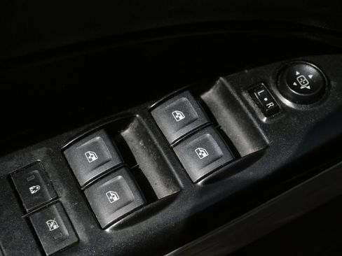 Used 2022 Chevrolet Colorado ZR2 AWD/4WD image 19