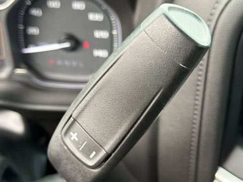Used 2019 GMC Sierra 1500 SLT AWD/4WD image 32
