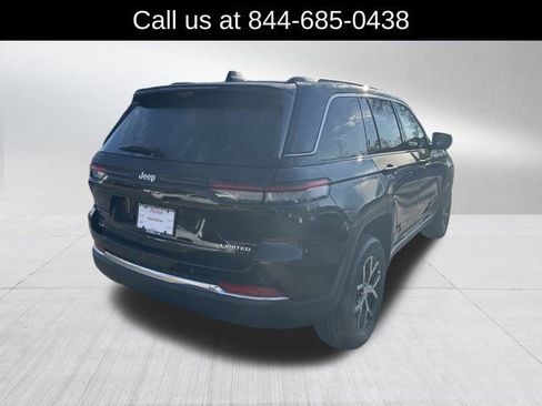 New 2025 Jeep Grand Cherokee Limited w/ Luxury Tech Group II image 5