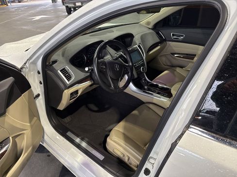 Used 2020 Acura TLX image 20