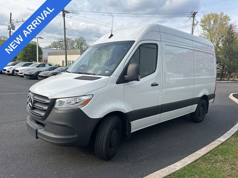 Used 2025 Mercedes-Benz Sprinter 2500 image 5