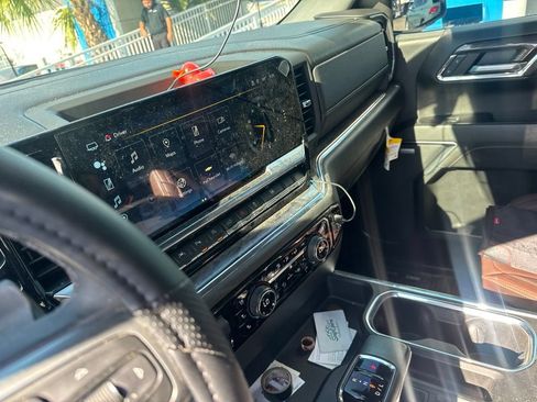 Used 2024 Chevrolet Silverado 1500 LTZ RWD image 16