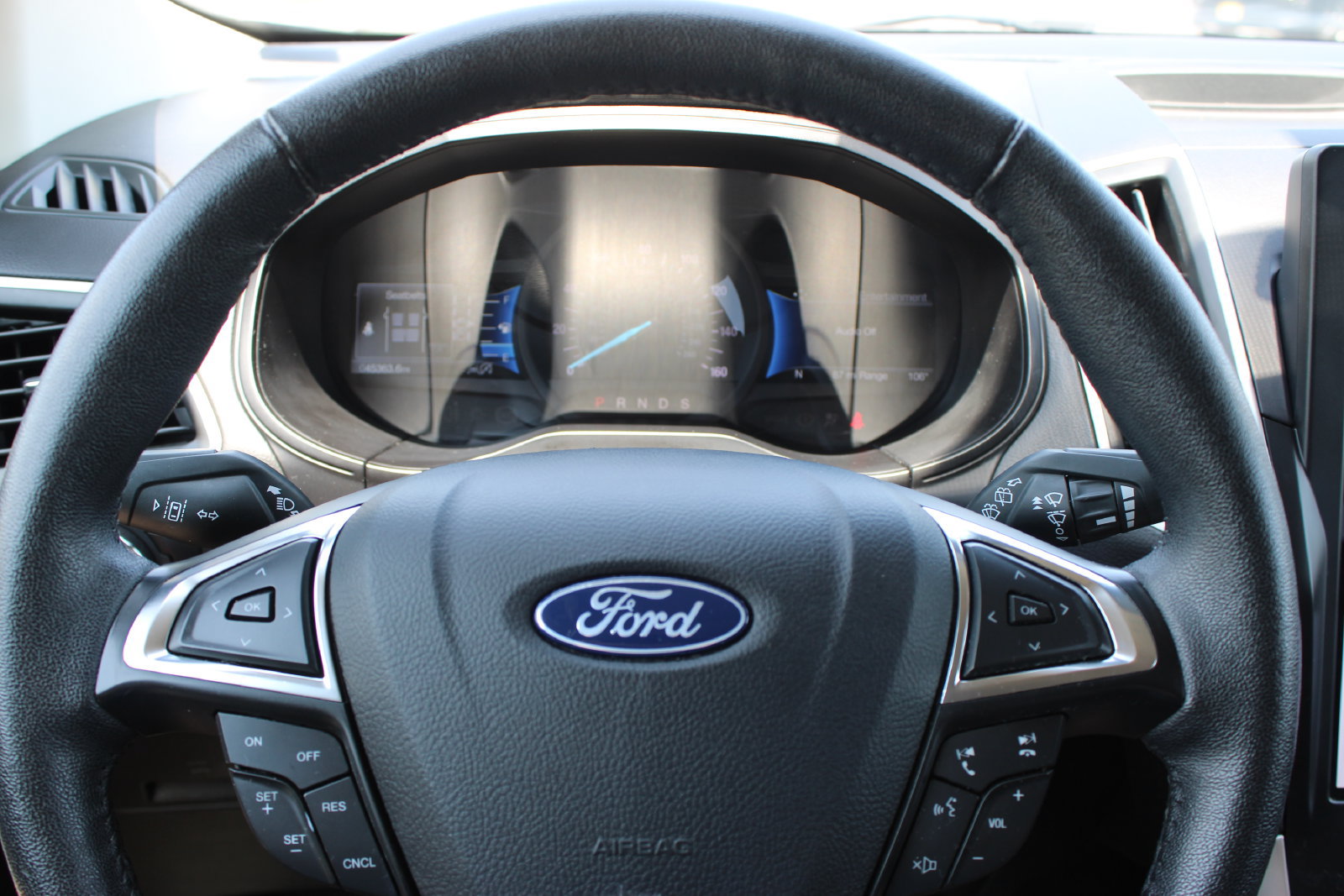 Used 2024 Ford Edge SEL AWD/4WD image 12