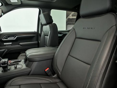 New 2026 GMC Sierra 1500 Denali w/ Denali Reserve Package AWD/4WD image 10