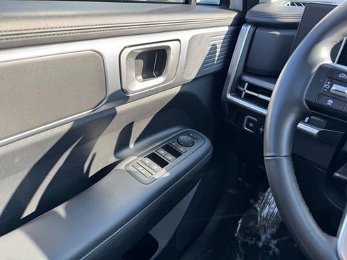 Used 2025 Hyundai Santa Fe SEL image 30