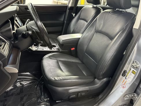 Used 2016 Subaru Legacy 2.5i Limited AWD/4WD image 14