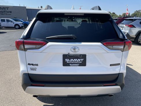 Used 2024 Toyota RAV4 Adventure image 27