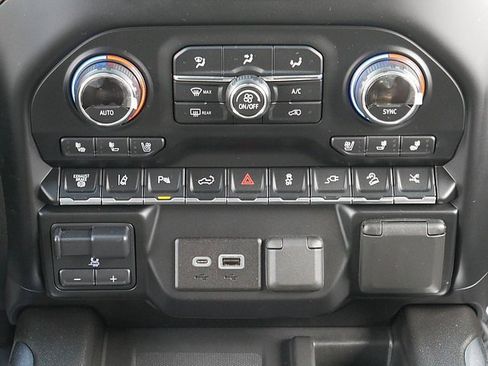 Used 2021 Chevrolet Silverado 2500 High Country w/ Z71 Off-Road Package image 23