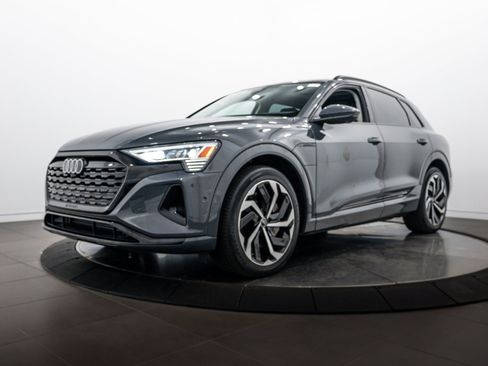 Certified 2024 Audi Q8 e-tron Premium Plus AWD/4WD image 6