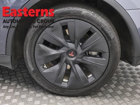 Used 2023 Tesla Model Y Long Range AWD/4WD image 26