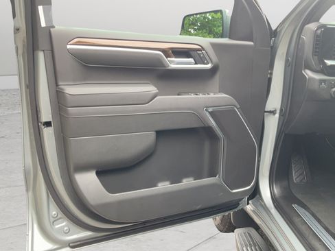 New 2026 Chevrolet Silverado 1500 LT AWD/4WD image 9