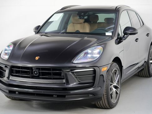 Used 2024 Porsche Macan w/ Premium Plus Packages image 48