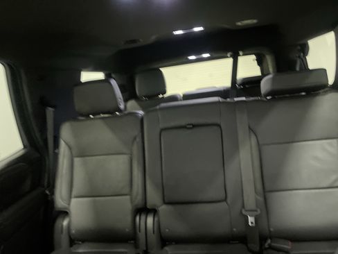 Used 2024 Chevrolet Tahoe LT AWD/4WD image 11