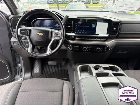 Used 2024 Chevrolet Silverado 2500 LT w/ Convenience Package AWD/4WD image 12
