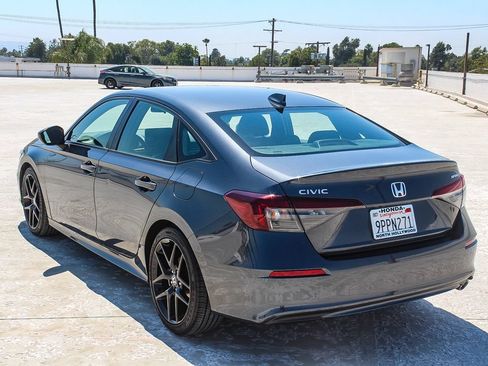 Certified 2025 Honda Civic Sport image 4