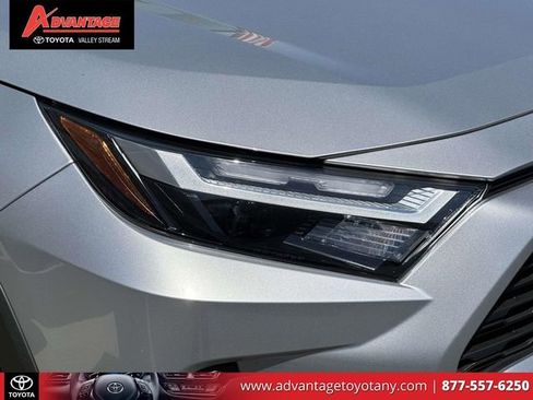 Certified 2025 Toyota RAV4 LE AWD/4WD image 13