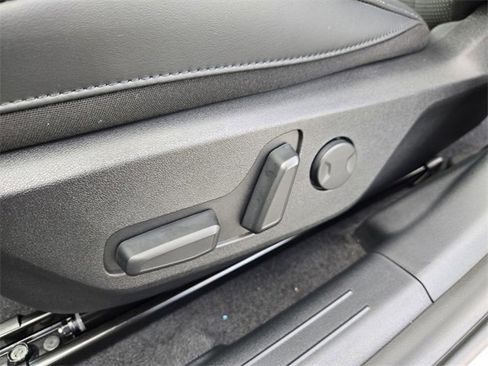 New 2025 Kia EV6 Wind image 21