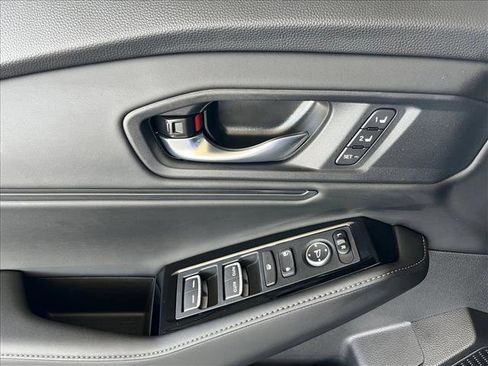 Used 2025 Honda Accord Touring image 20