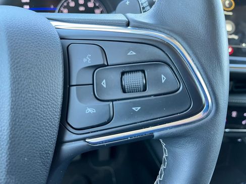 Used 2023 Buick Envision Essence AWD/4WD image 27