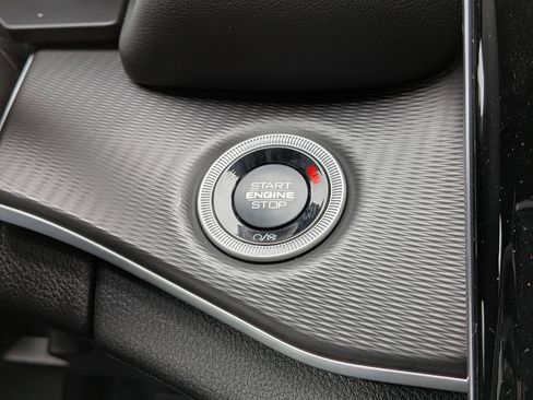 New 2025 Jeep Grand Cherokee Altitude image 15