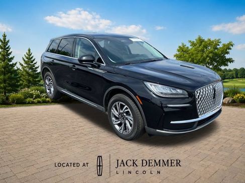 Certified 2024 Lincoln Corsair AWD image 9