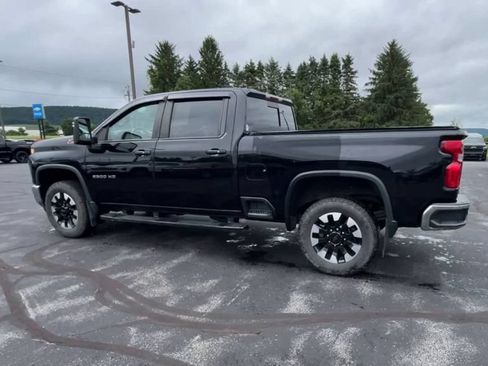 Used 2020 Chevrolet Silverado 2500 LT w/ Convenience Package AWD/4WD image 6
