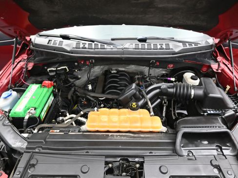 Used 2015 Ford F150 XLT w/ Equipment Group 302A Luxury image 7