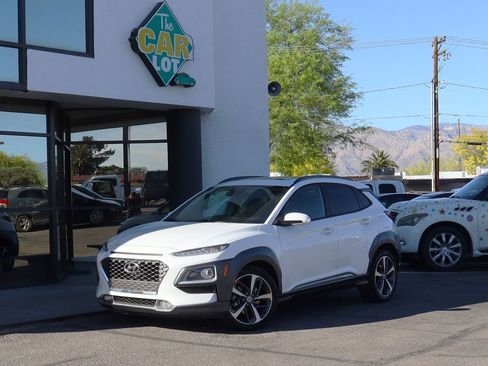 Used 2021 Hyundai Kona Limited image 2