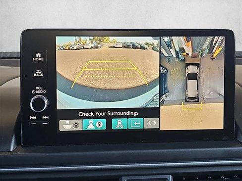 Used 2024 Honda Pilot Elite image 14