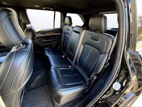 Certified 2024 Jeep Grand Cherokee Limited image 21