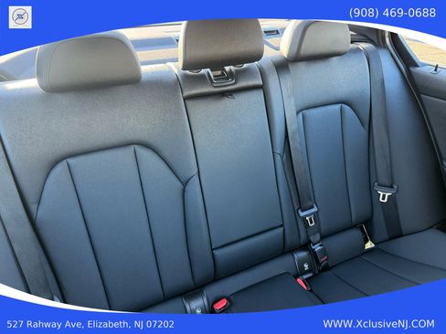 Used 2021 BMW 330i xDrive Sedan w/ Convenience Package image 23