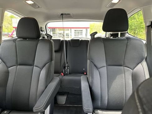 Used 2021 Subaru Ascent Premium w/ Convenience Package AWD/4WD image 27