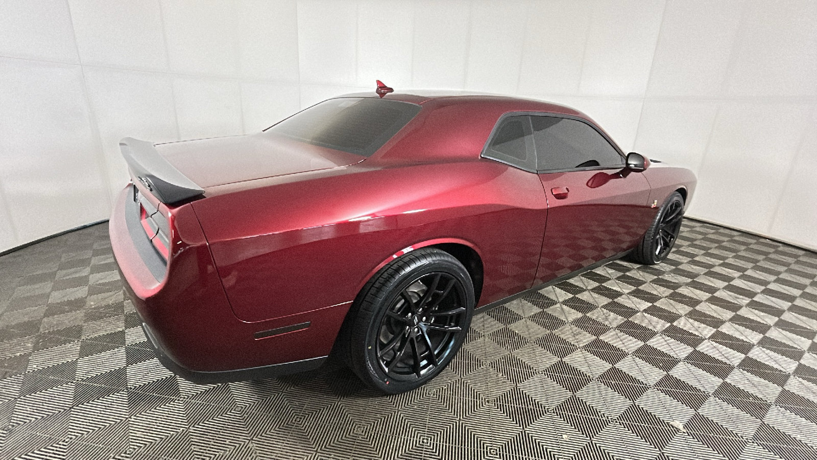 Used 2021 Dodge Challenger R/T Scat Pack w/ Dynamics Package RWD image 3