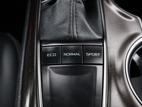 Used 2024 Toyota Camry SE image 26