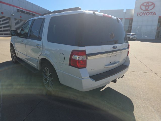 Used 2017 Ford Expedition XLT w/ Equipment Group 202A AWD/4WD image 6